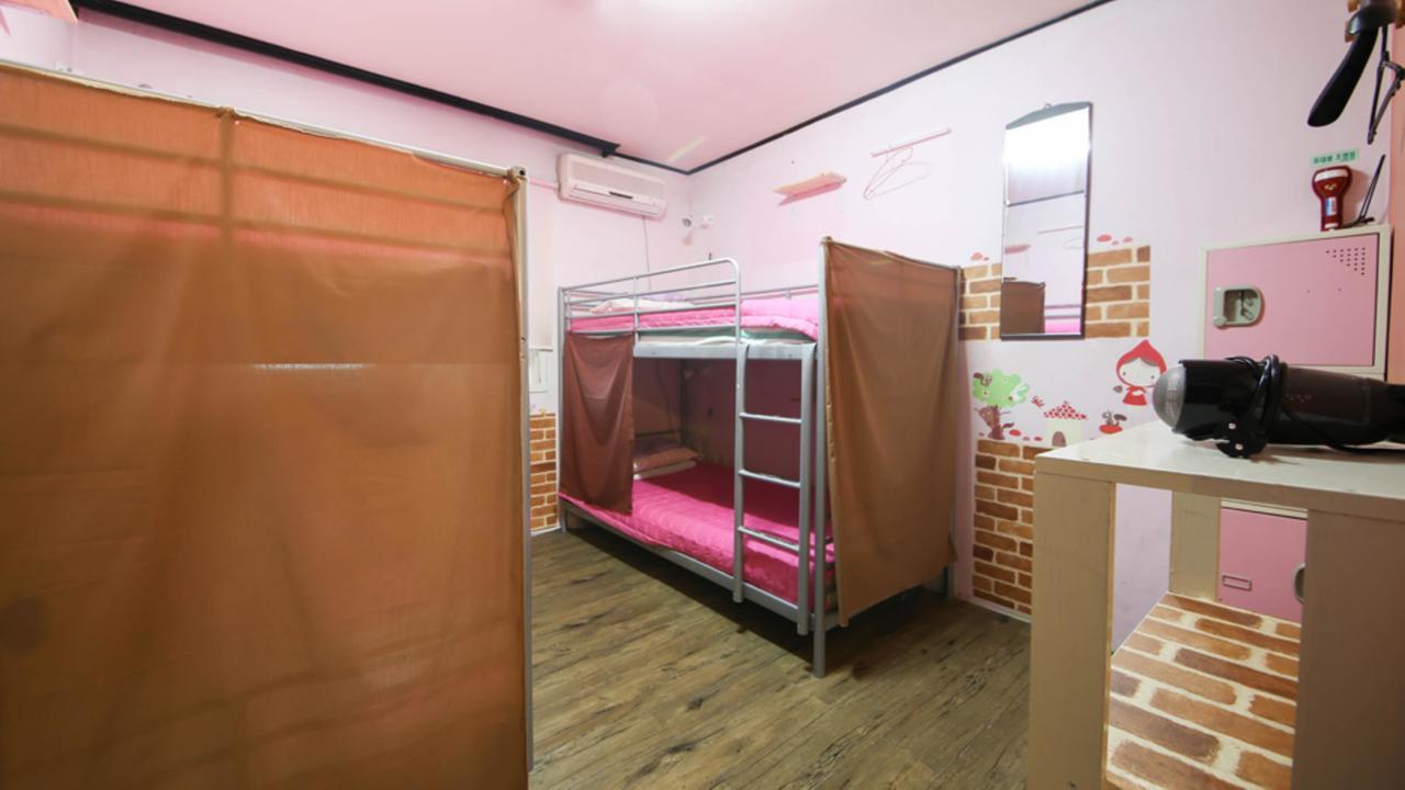 Comeinn Guesthouse Hongdae - Female Only Σεούλ Εξωτερικό φωτογραφία