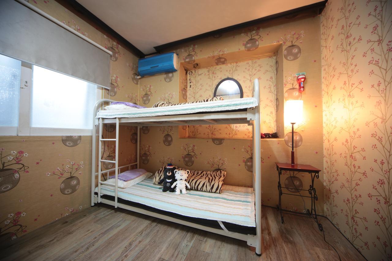 Comeinn Guesthouse Hongdae - Female Only Σεούλ Εξωτερικό φωτογραφία