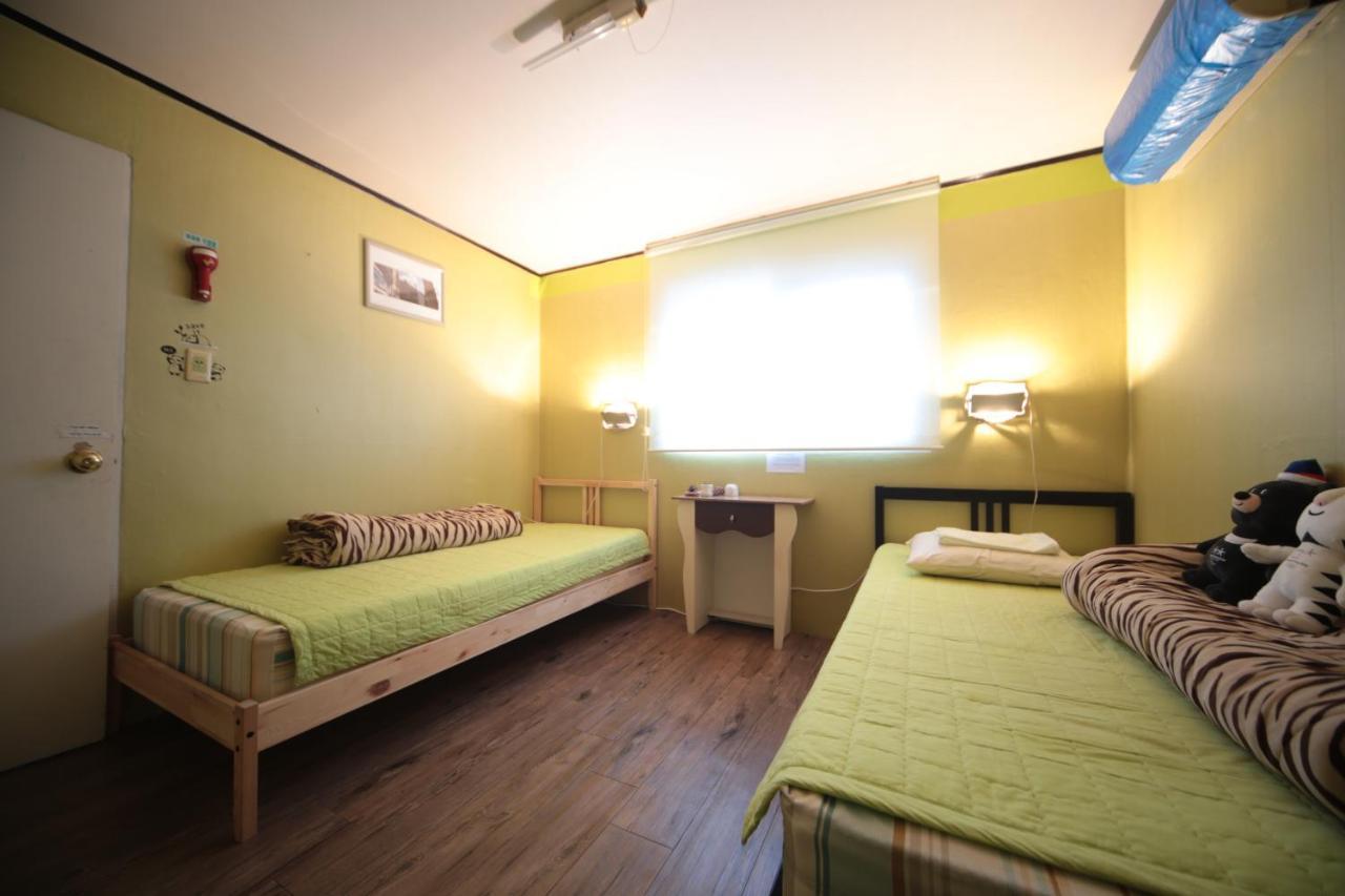 Comeinn Guesthouse Hongdae - Female Only Σεούλ Εξωτερικό φωτογραφία