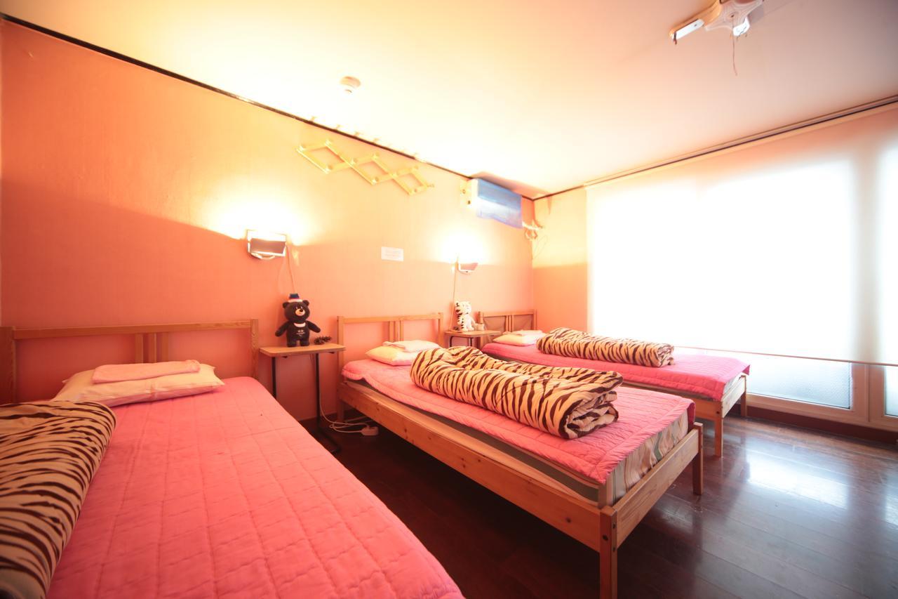 Comeinn Guesthouse Hongdae - Female Only Σεούλ Εξωτερικό φωτογραφία