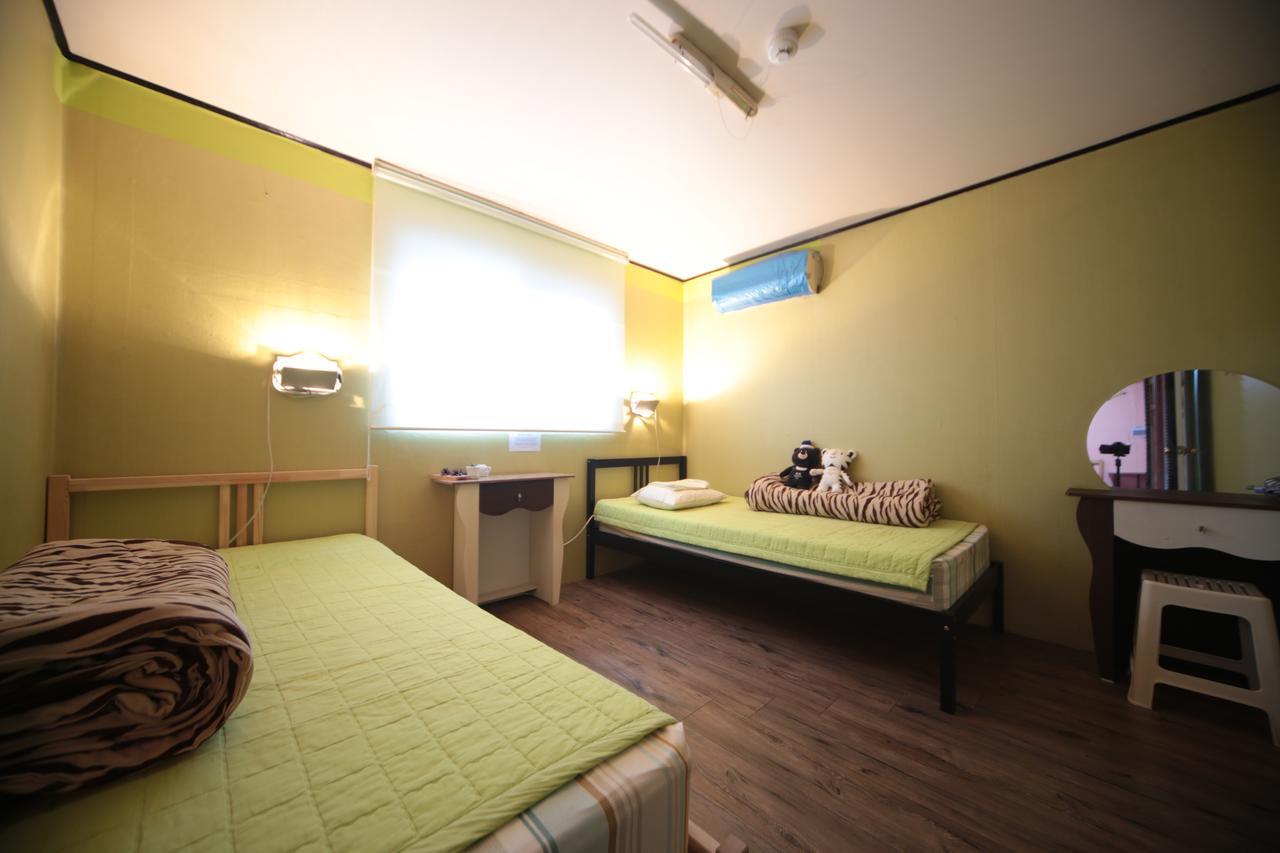 Comeinn Guesthouse Hongdae - Female Only Σεούλ Εξωτερικό φωτογραφία